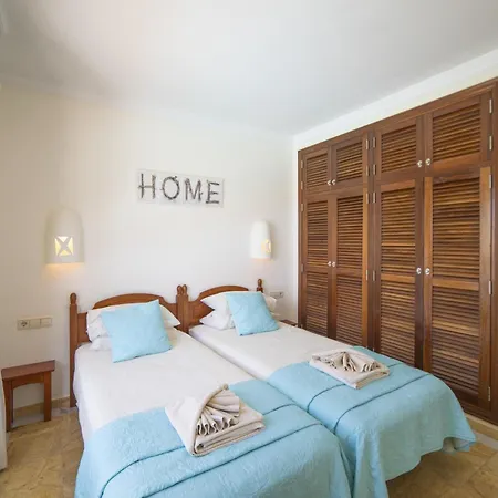 别墅 Exquisite Lanzarote | Stella Lucente | 2 Bedrooms | Private Pool & Enchanted Terrace | 普拉亚布兰卡